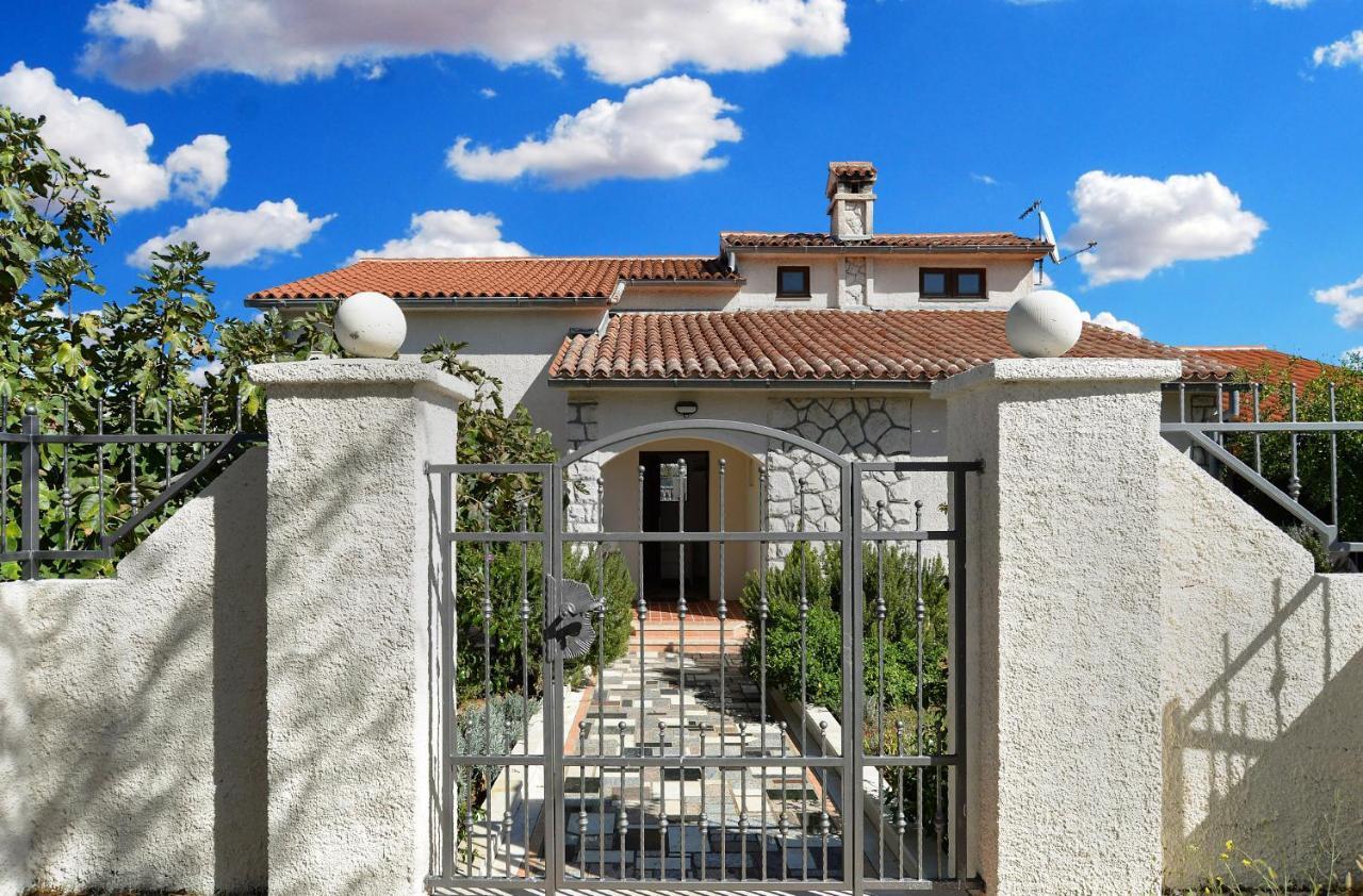 プレマントゥーラ House Vlade 1219ヴィラ エクステリア 写真